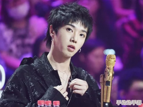 51吃瓜爆料黑料社最新消息:某明星与经纪人绯闻曝光,内幕揭秘! 51吃瓜爆料黑料社最新消息:某明星与经纪人绯闻曝光,内幕揭秘!