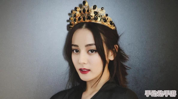 麻豆日产六区：传闻某知名女星秘密入住，背后隐藏的情感纠葛引发热议！