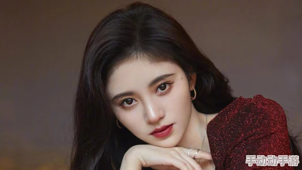 鞠婧祎被曝到喷水18禁事件引发热议,网友讨论其影响及背后的行业现象 鞠婧祎被曝到喷水18禁事件引发热议,网友讨论其影响及背后的行业现象