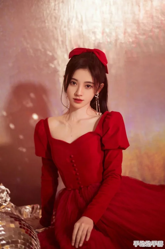 鞠婧祎哭着喊不能再草了！曝八卦：绯闻男友背叛，导致感情破裂？