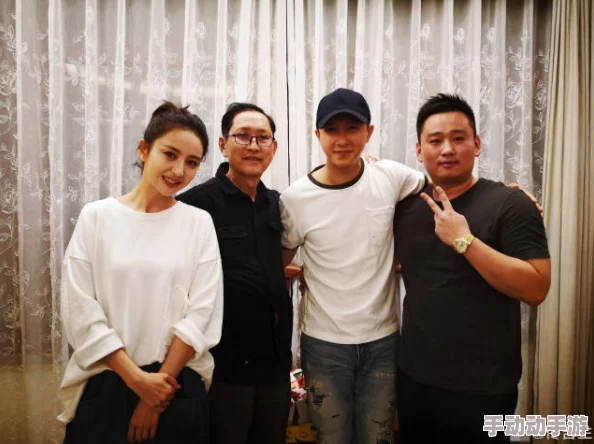 超级棒的影视体验：明星们私下聚会内幕曝光，竟然有意外惊喜等着你！