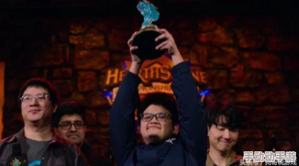 全球炉石盛宴:外服明星主播Tom独门快攻法师卡组策略大公开,速战速决新潮流! 全球炉石盛宴:外服明星主播Tom独门快攻法师卡组策略大公开,速战速决新潮流!