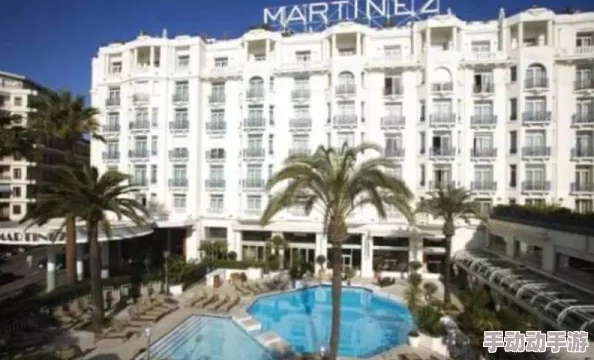 酒店实习生(法国)满天星：全球首个全自动化酒店闪亮登场，引发行业震动！