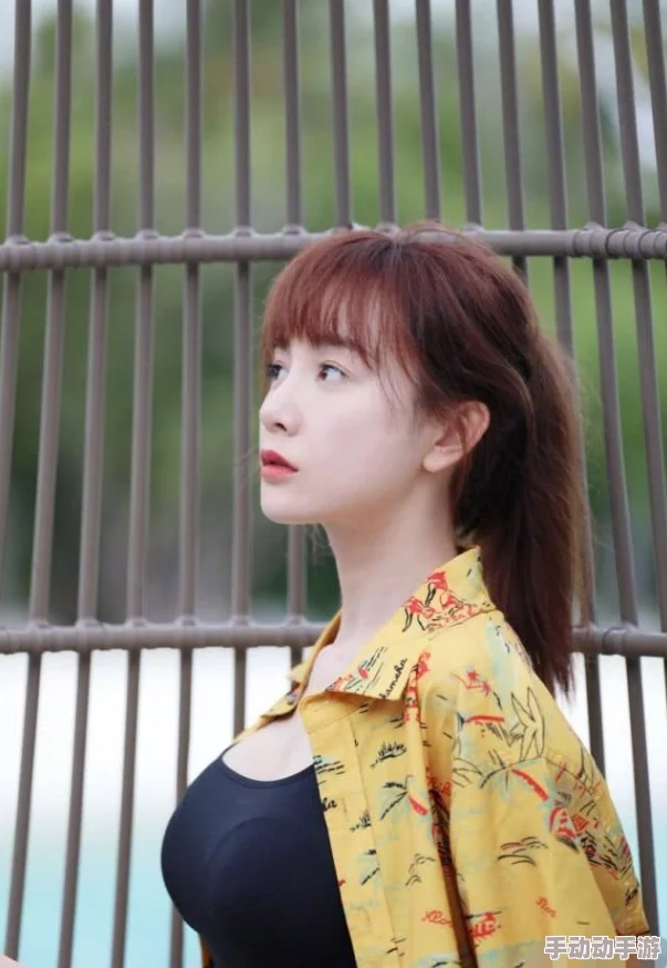 吃瓜爆料:惊人真相曝光,某知名明星背后暗藏神秘恋情,让网友们大跌眼镜! 吃瓜爆料:惊人真相曝光,某知名明星背后暗藏神秘恋情,让网友们大跌眼镜!