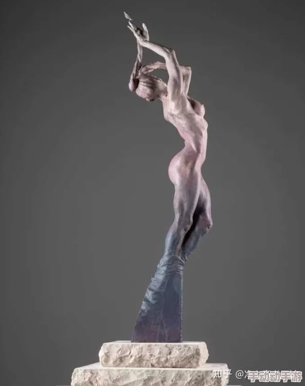 西方147大胆人文艺：全球艺术界震惊，前所未有的创意和颠覆性作品引发热议与争论！