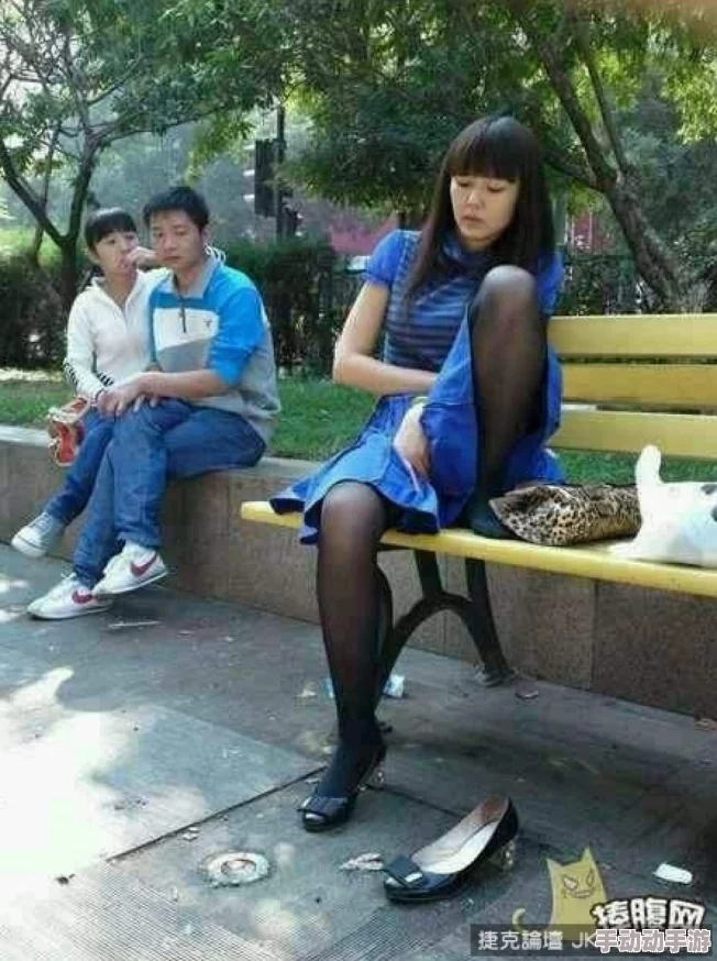 宾馆玩的老头很兴奋HD，意外邂逅年轻女孩引发一场跨代际的奇妙冒险与欢笑