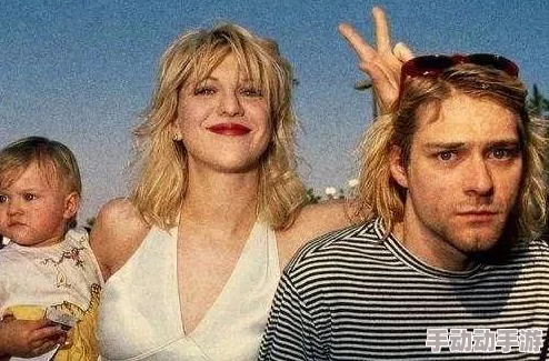 震惊！欧美videos另类hd老妇人竟然在社交媒体上引发热议，网友们纷纷讨论其背后的深层次原因与影响！