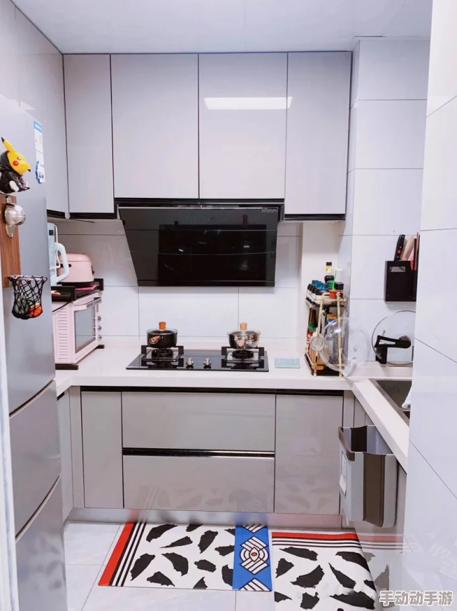 厨房性饥渴XXXXXXHD：令人震惊的秘密揭开，家庭厨房竟然隐藏着这些不为人知的激情故事！