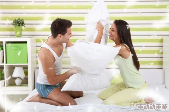 男人下部进入女人下部视频：最新动态揭示了这一话题在社交媒体上的热议程度及相关讨论的多样性