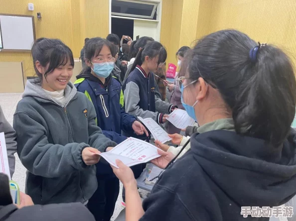 两个男人躁一个女人免费视频在生活中我们应该倡导积极健康的关系与沟通让每个人都能感受到尊重与爱护 两个男人躁一个女人免费视频在生活中我们应该倡导积极健康的关系与沟通让每个人都能感受到尊重与爱护