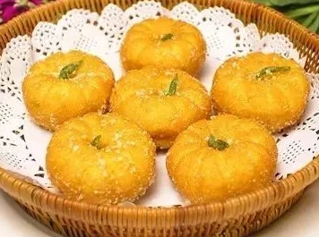 掌握《橡子屋》南瓜松饼烹饪秘籍的秘诀是什么？